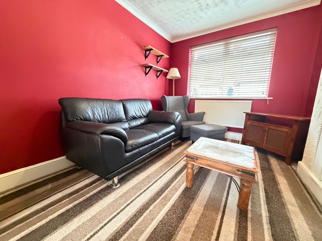 Property photo 2 of 15 Image