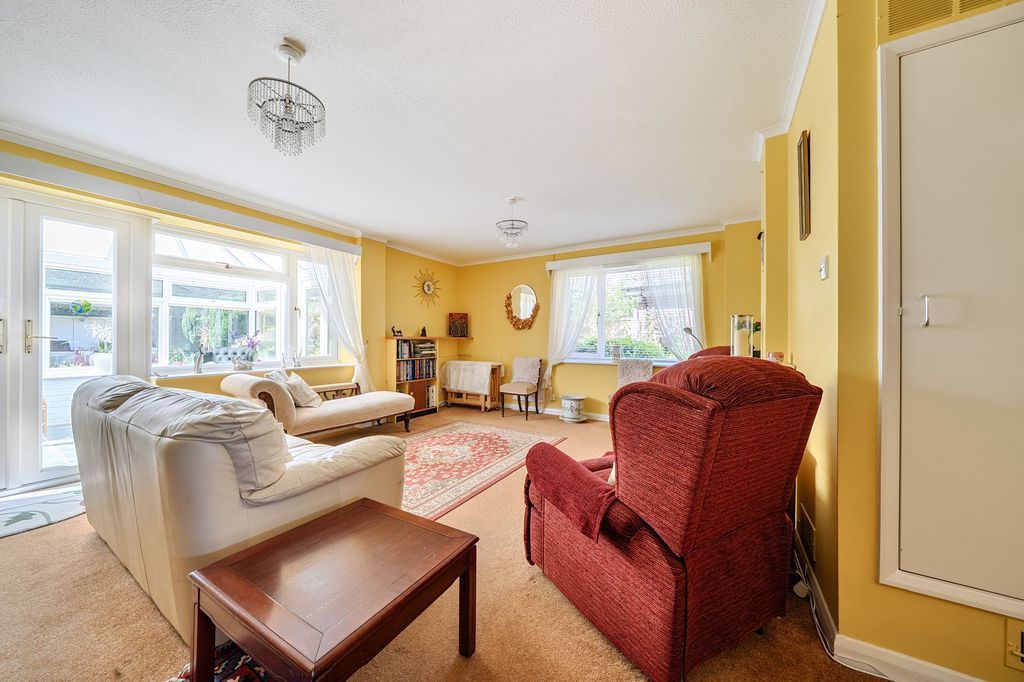 Property photo 3 of 16
