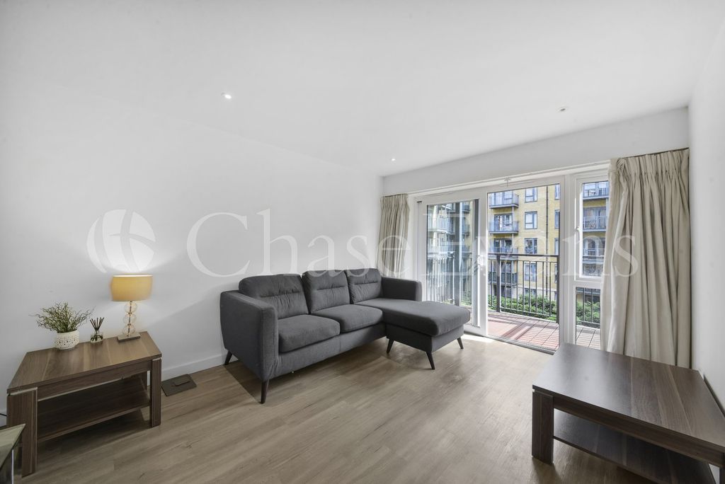 Property photo 1 of 19 Living