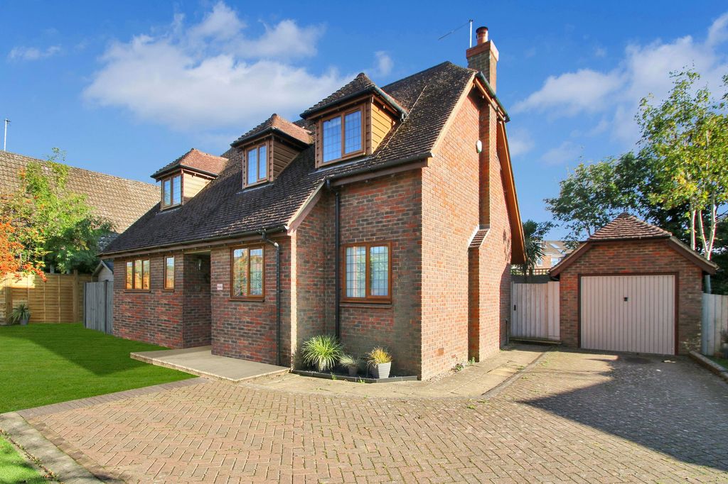 Property photo 1 of 20