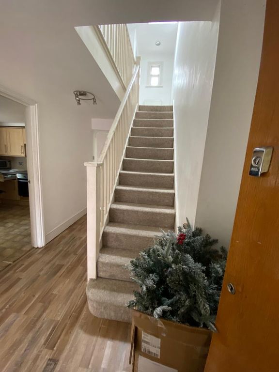 Property photo 2 of 17 6c30Ff87-d514-4115-94Ab-9489159Db5dc.Jpg