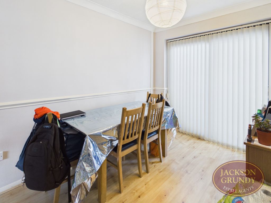 Property photo 3 of 10 Bollinger Close