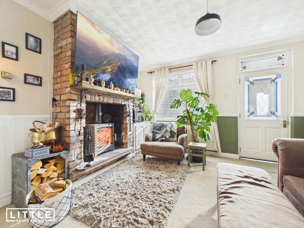 Property photo 2 of 34 Photo 27