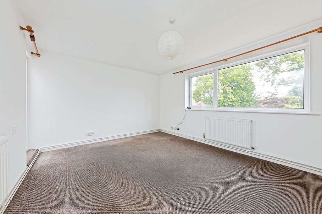 Property photo 3 of 17 Photo