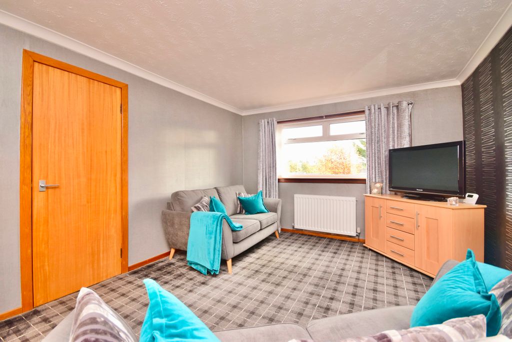 Property photo 3 of 31