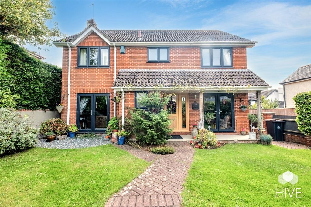 Property photo 3 of 31