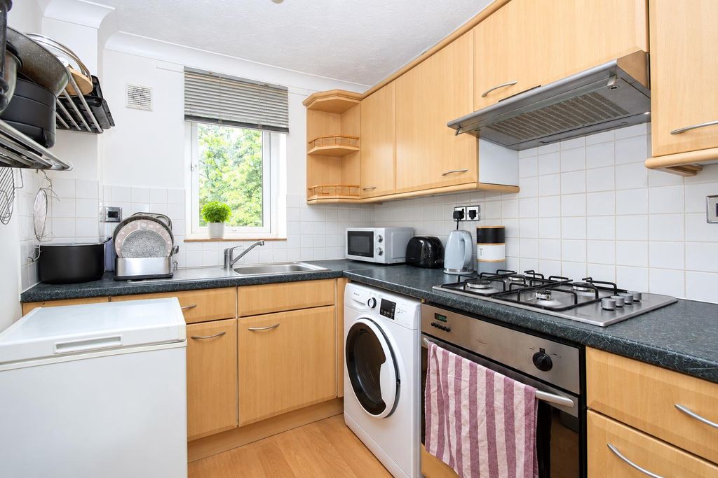 Property photo 3 of 9 A4360d22-A116-4964-8462-2078Ad754A6F.Png