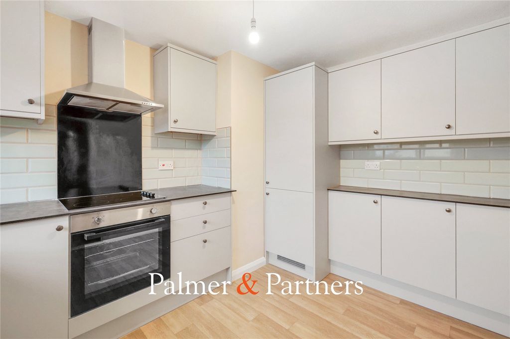 Property photo 3 of 9 Picture No. 01