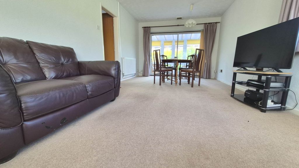 Property photo 3 of 29