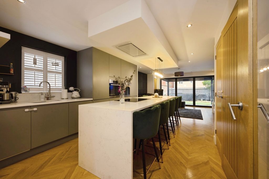 Property photo 2 of 22 Kitchen/Diner