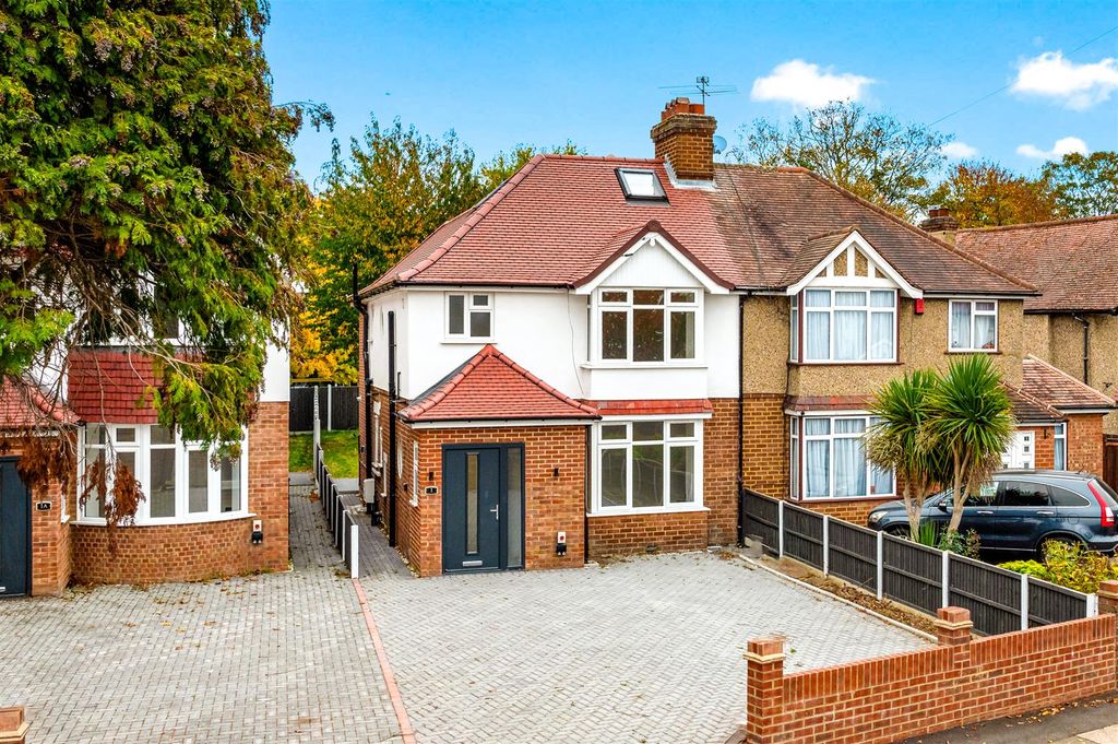 Property photo 1 of 26