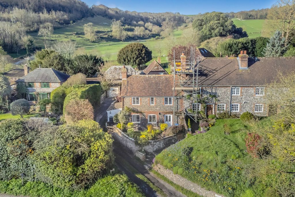 Property photo 1 of 23