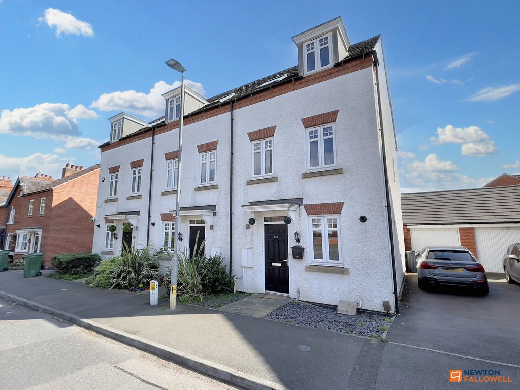 Property photo 1 of 34