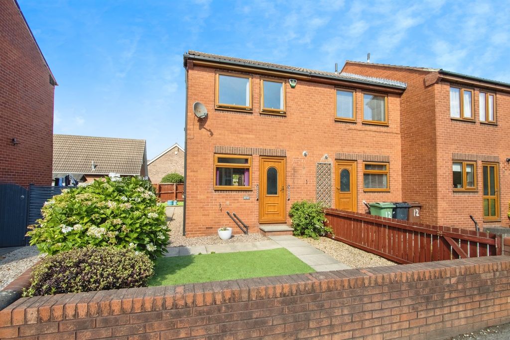 Property photo 1 of 17