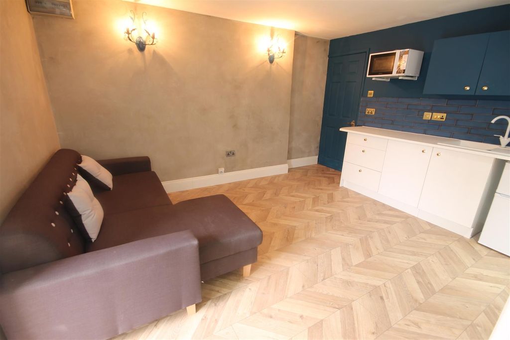 Property photo 1 of 5 1.Jpg