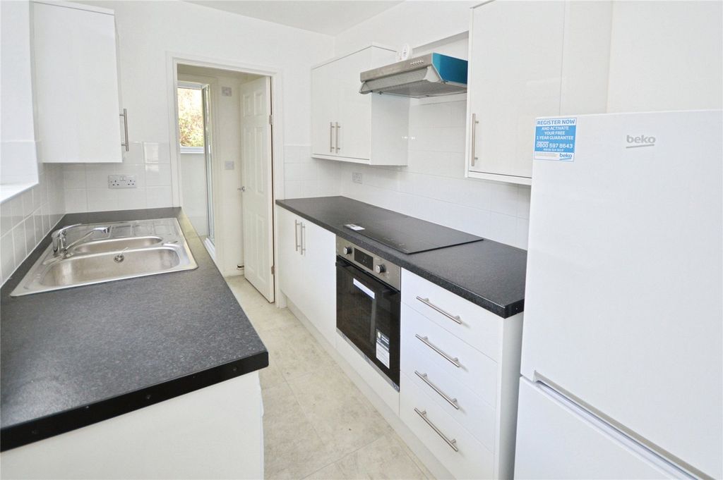 Property photo 2 of 8 Kitchen