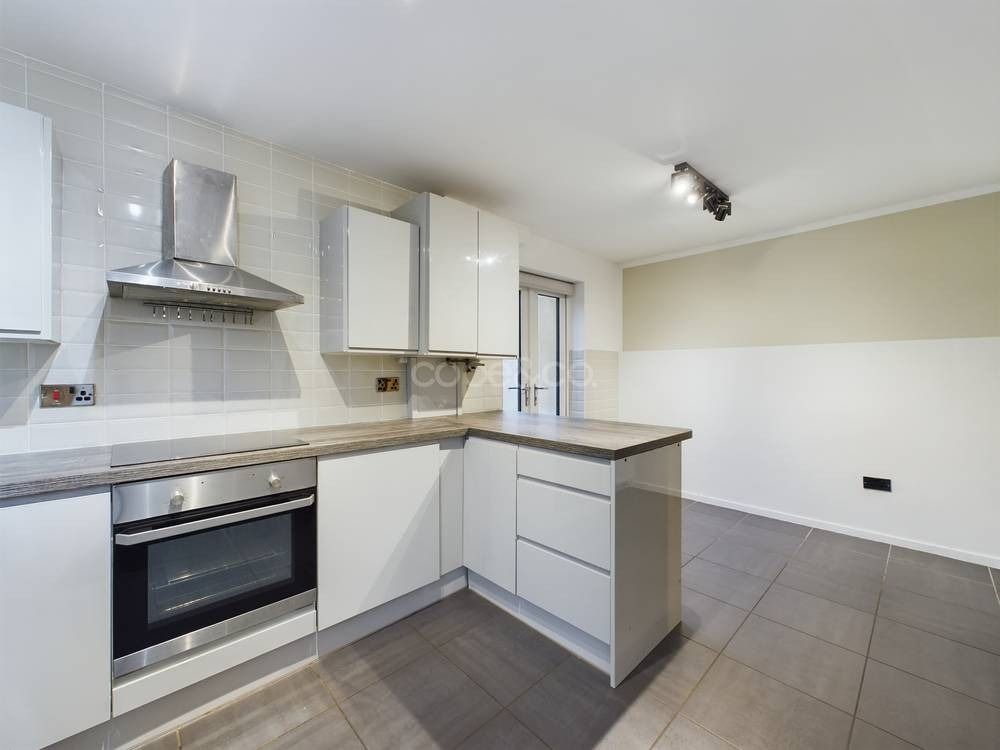 Property photo 2 of 12 2911556