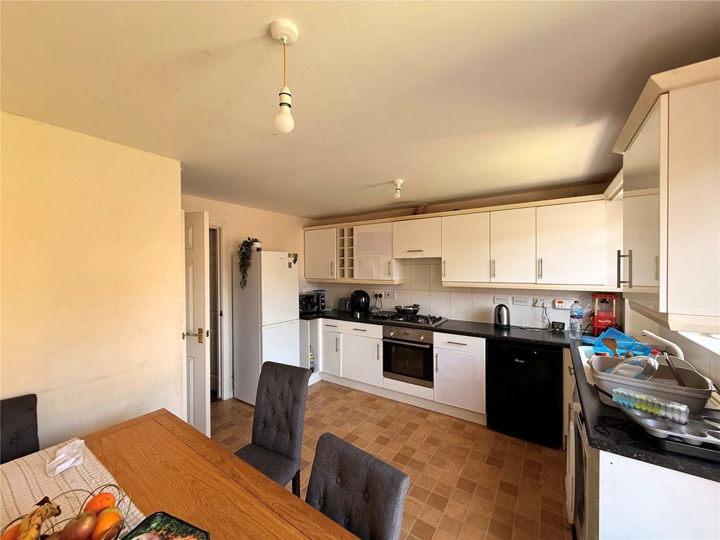 Property photo 2 of 12 Picture No. 10