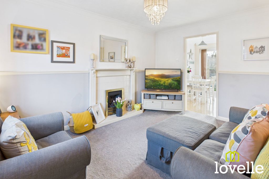 Property photo 3 of 26