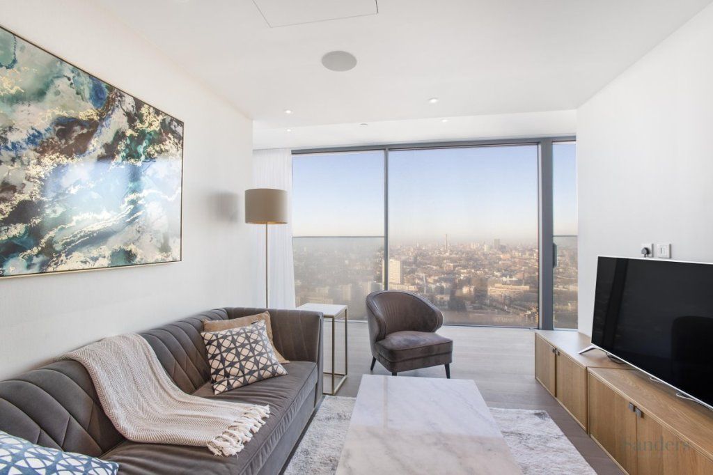 Property photo 2 of 23