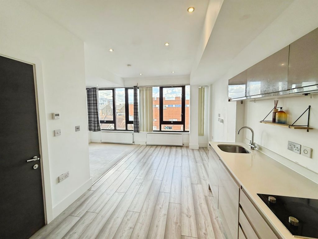 Property photo 2 of 13