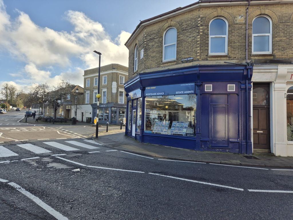 Property photo 1 of 5