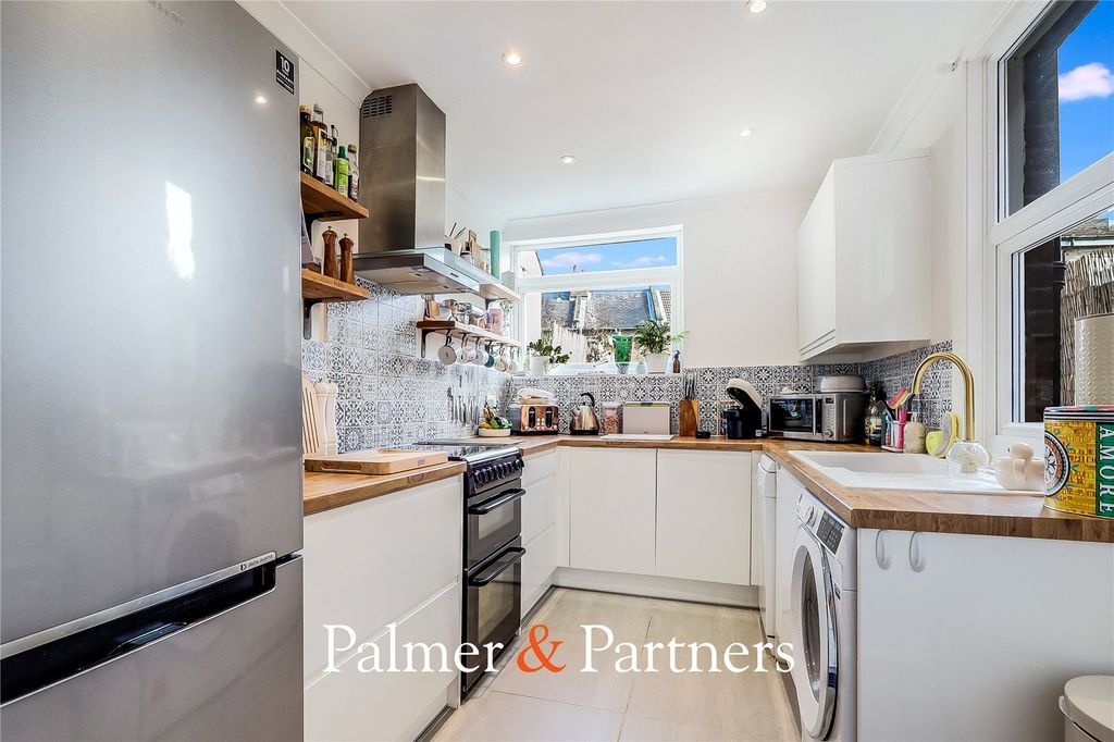 Property photo 3 of 18 Picture No. 13