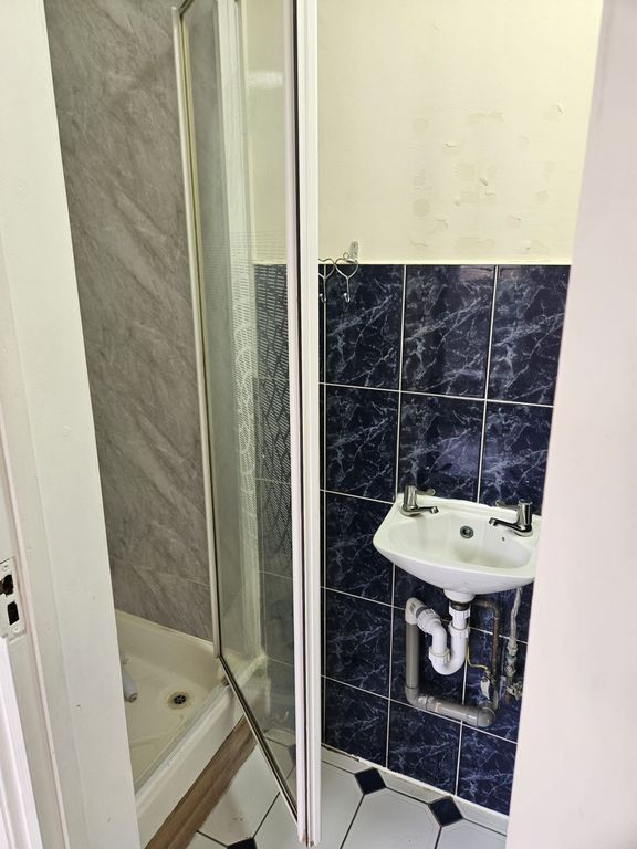 Property photo 3 of 3