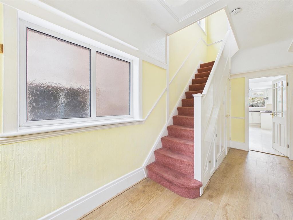 Property photo 2 of 45 Cam03844G0-Pr0422-Still024.Jpg