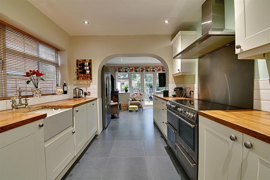 Property photo 2 of 29 Kitchen.Jpg