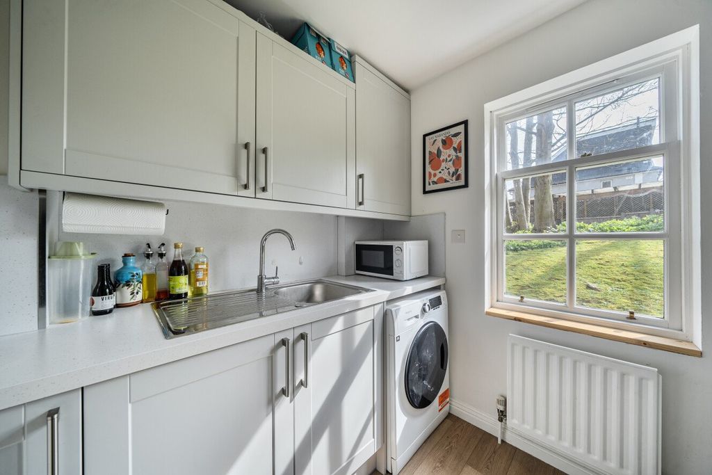 Property photo 2 of 9 Picture No. 14