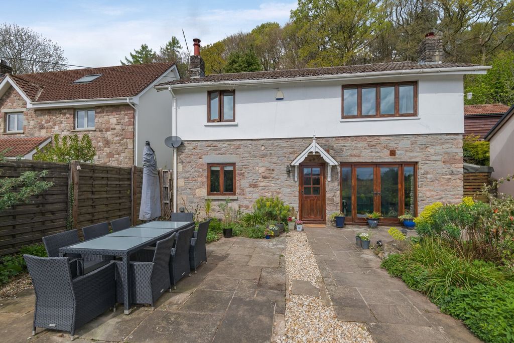 Property photo 1 of 24