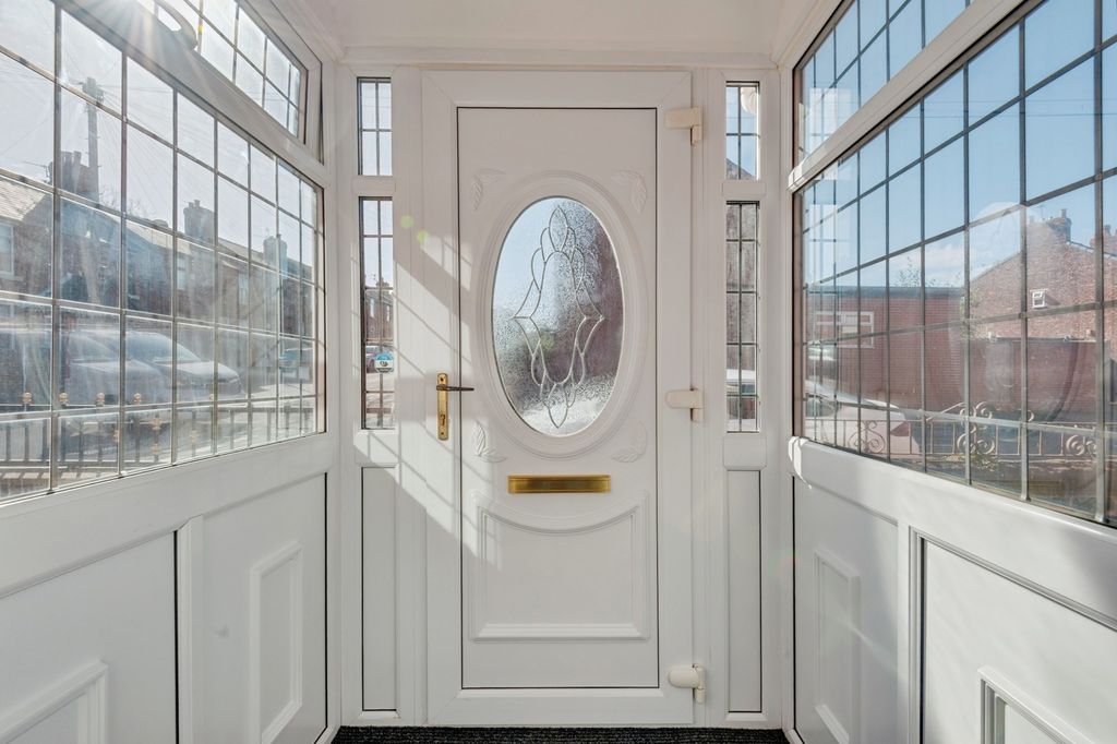 Property photo 2 of 14 Pbox-Img.Jpg