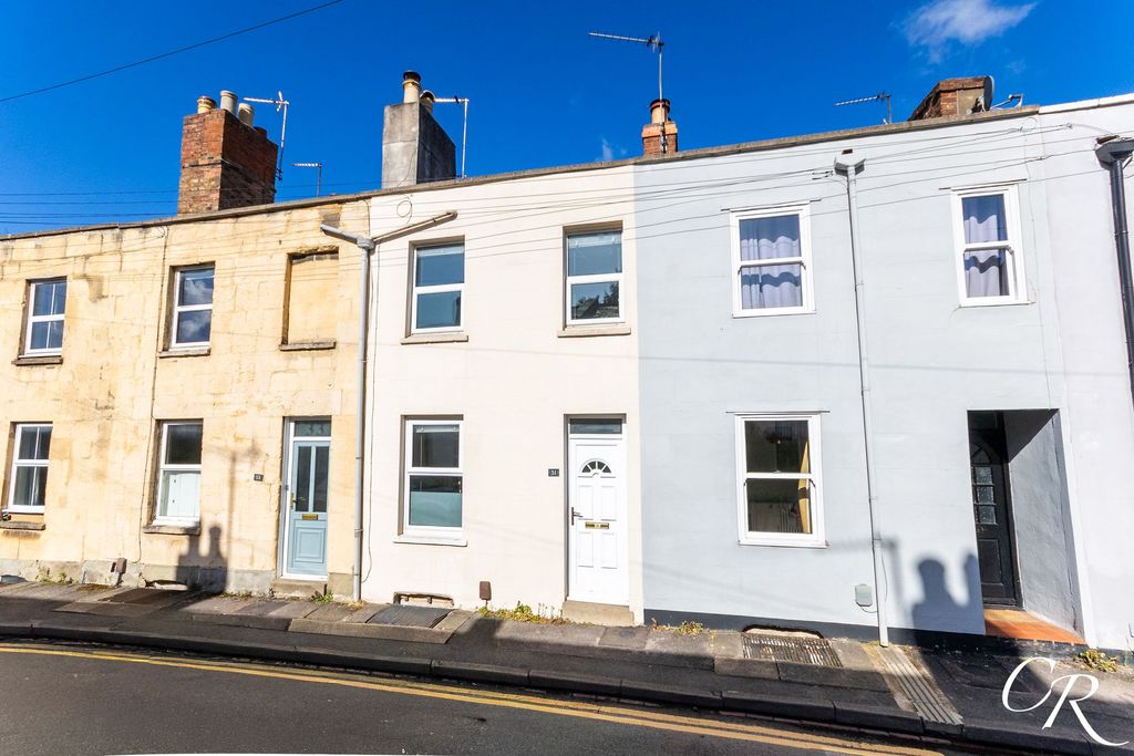 Property photo 1 of 11