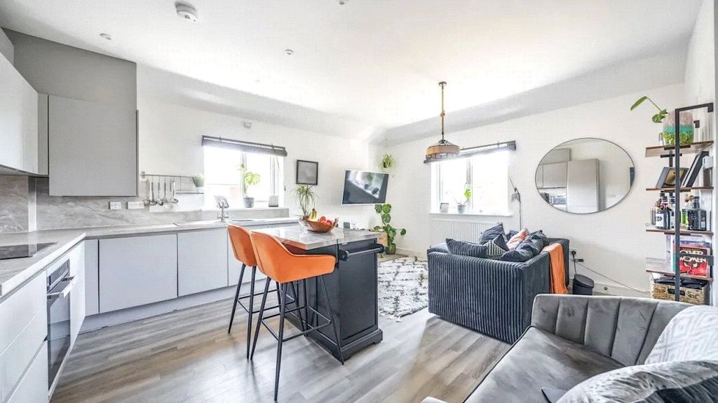 Property photo 2 of 15 Picture No. 22