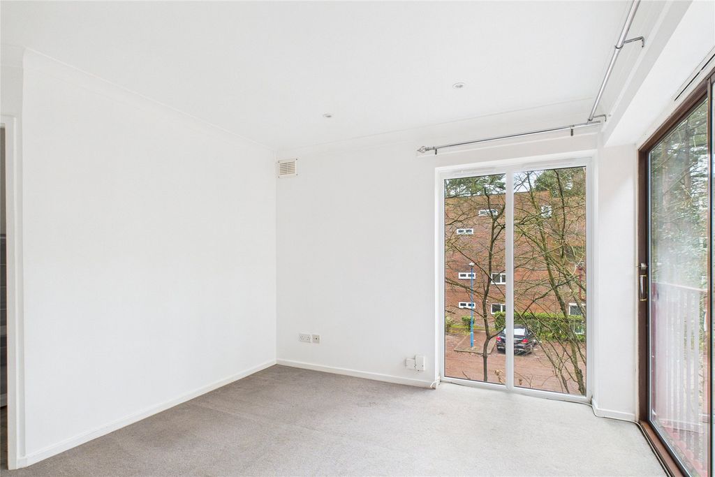 Property photo 2 of 6 Picture No. 09