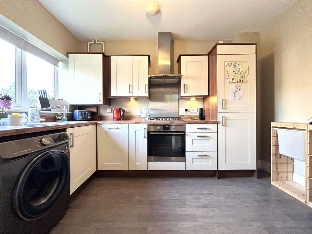 Property photo 3 of 13 Picture No. 06