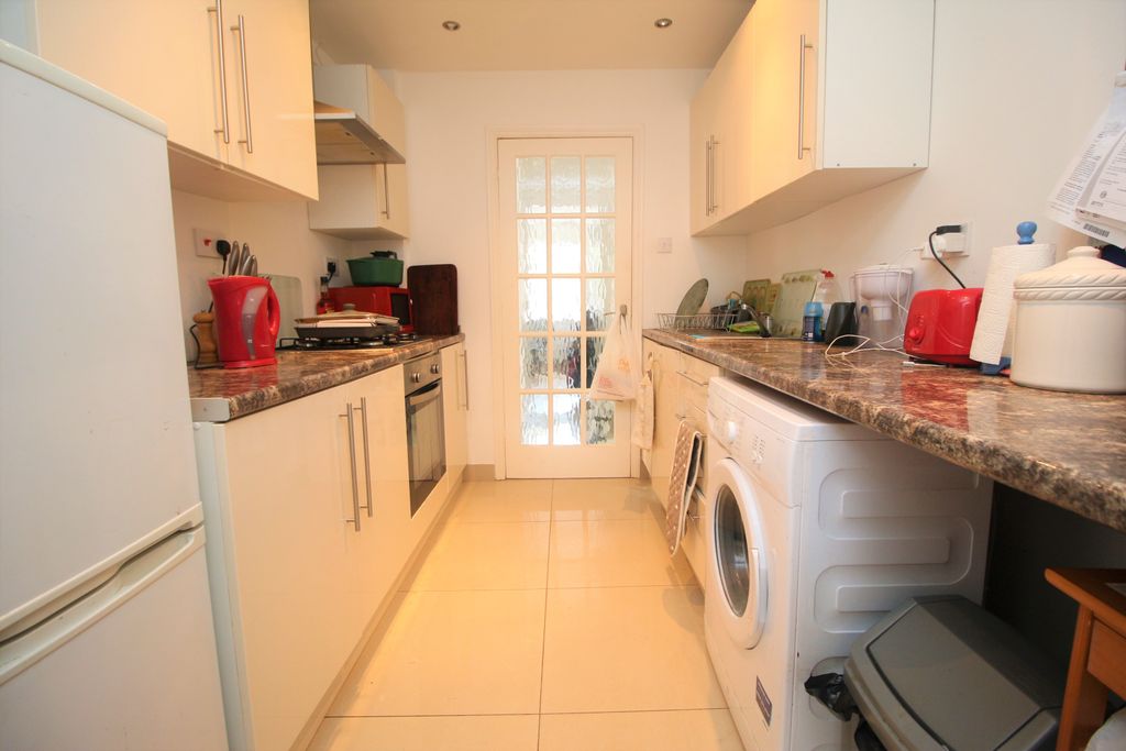 Property photo 2 of 7