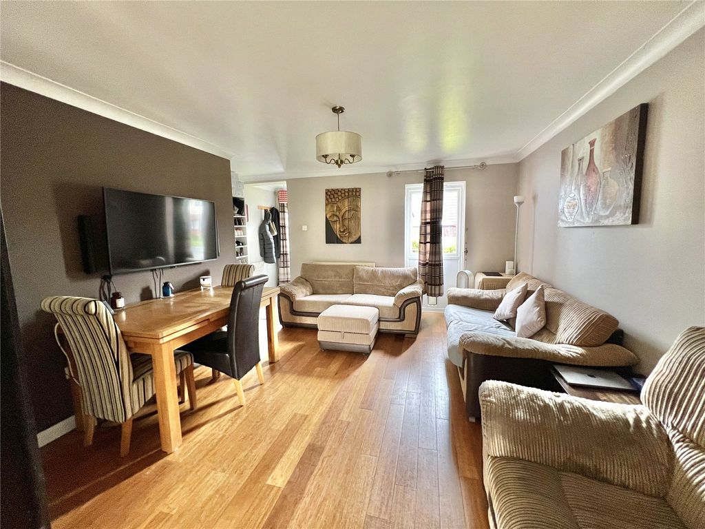 Property photo 3 of 12 Picture No. 10