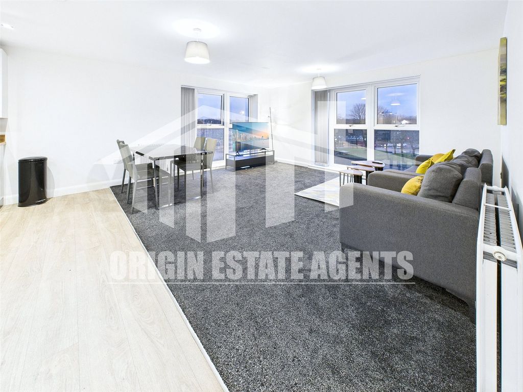 Property photo 3 of 10 Picture No. 14