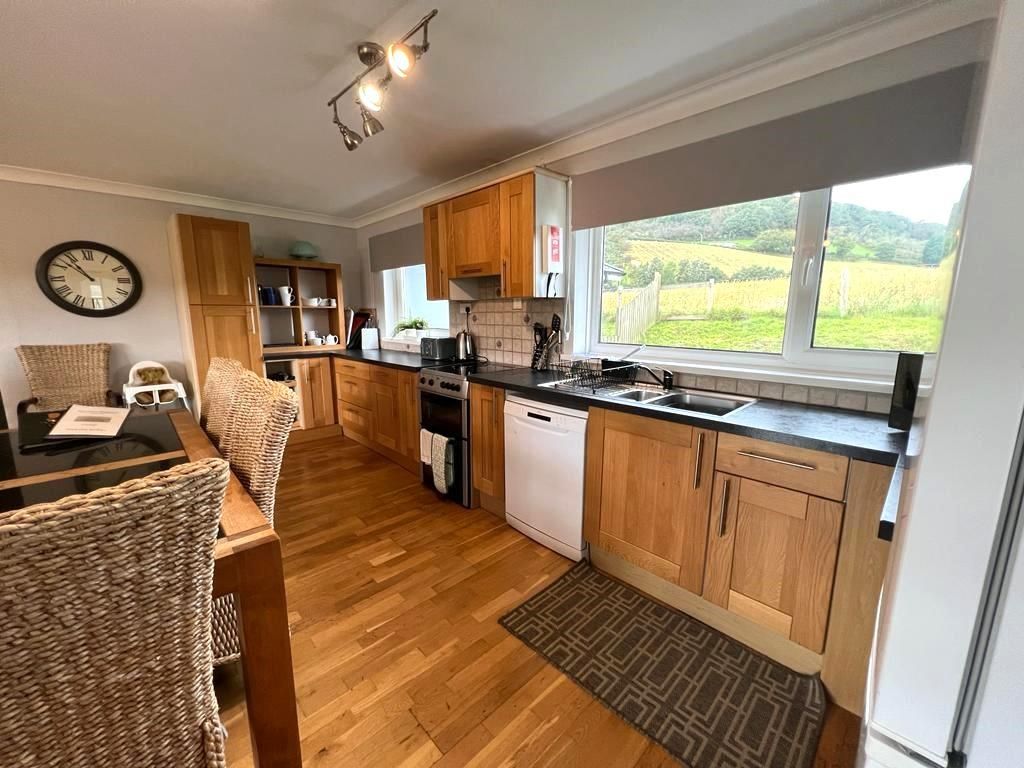 Property photo 3 of 17 Kitchen.Jpg