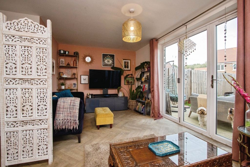 Property photo 2 of 22 Pbox-Img.Jpg