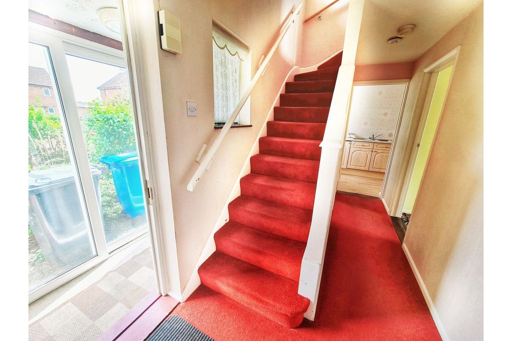 Property photo 3 of 17