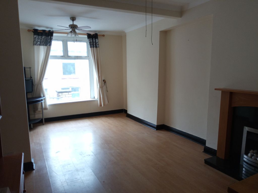 Property photo 3 of 26