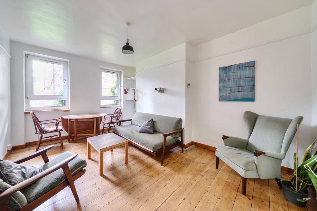 Property photo 2 of 19 Reception