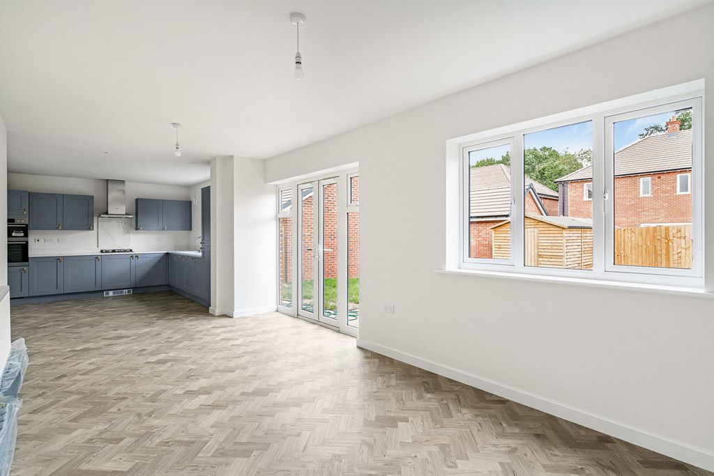 Property photo 2 of 14 24_91888