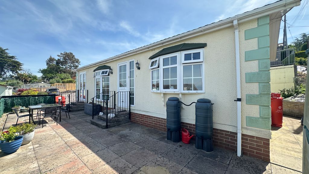 Property photo 2 of 17 Img_8722