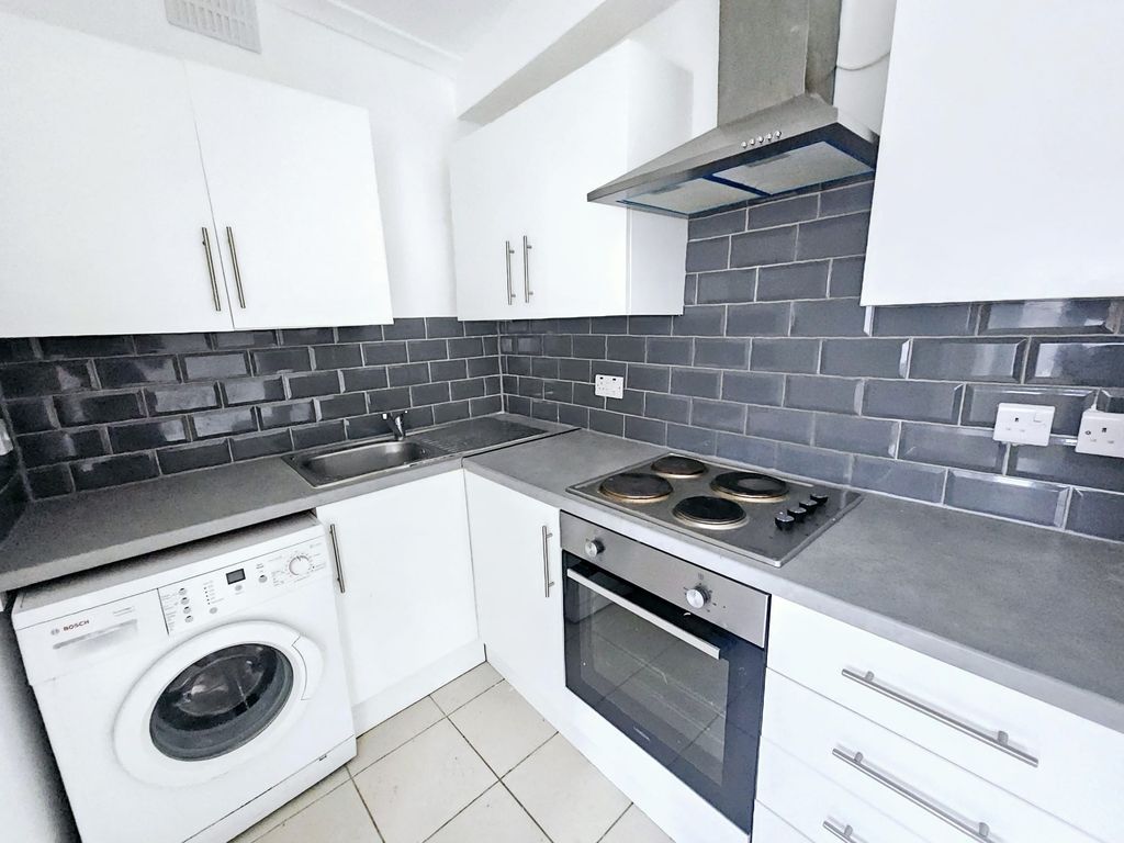 Property photo 1 of 6 Image