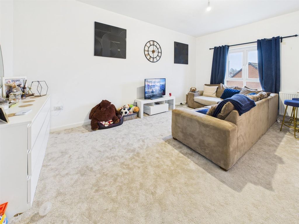 Property photo 2 of 9