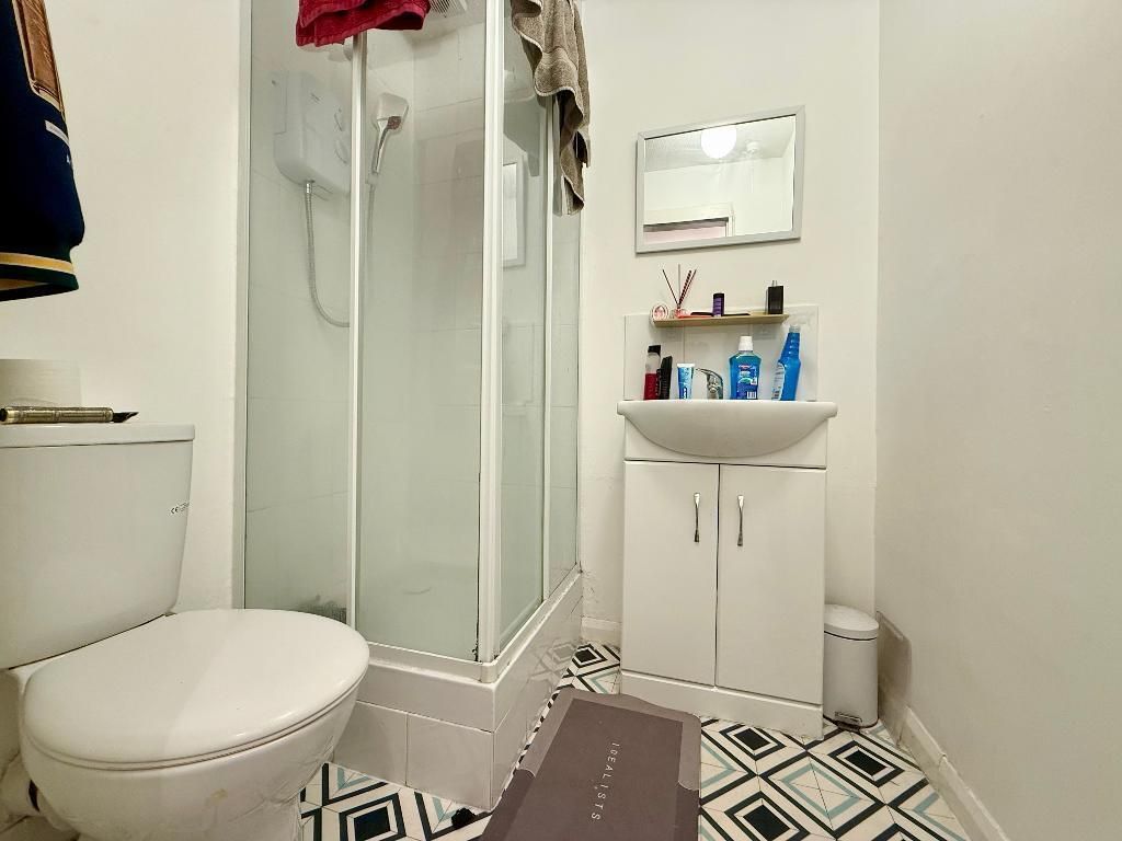 Property photo 3 of 7 Gallery